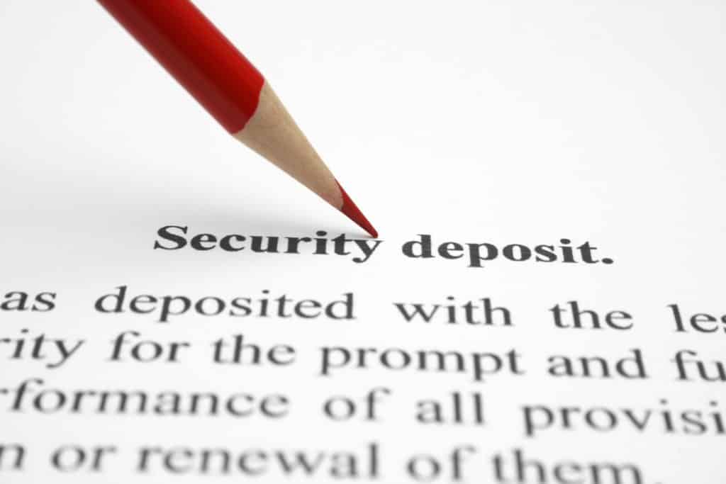 3 Security Deposit Mistakes Landlords Should Avoid | Fell Law Firm | iStock-160589255