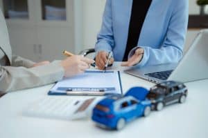How To Balance Self-Care With Legal and Insurance Issues After an Accident